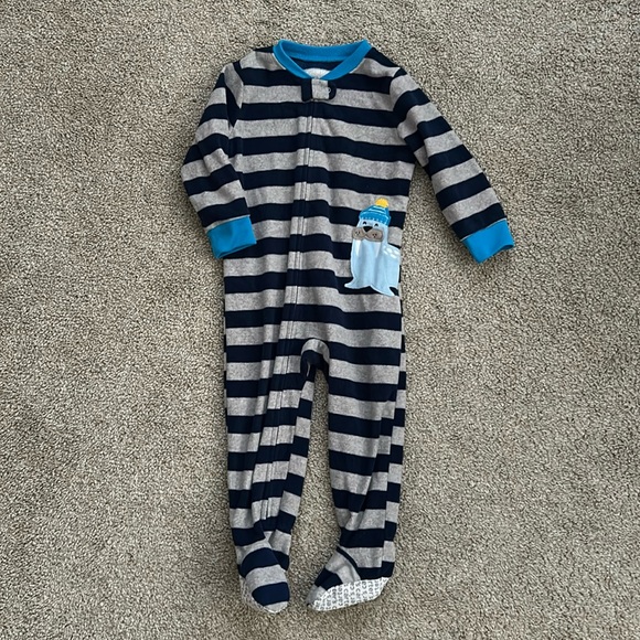 Infant Carters Fleece sleepers size 18 months. VGUC - Picture 6 of 11